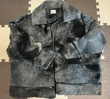 타이다이 무늬 보아 자켓