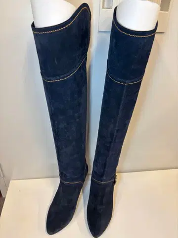 네이비 스웨이드 오버니 부츠