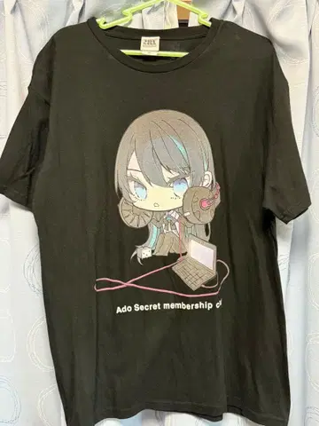 Ado 두근두근 비밀기지 회원 한정판 T셔츠