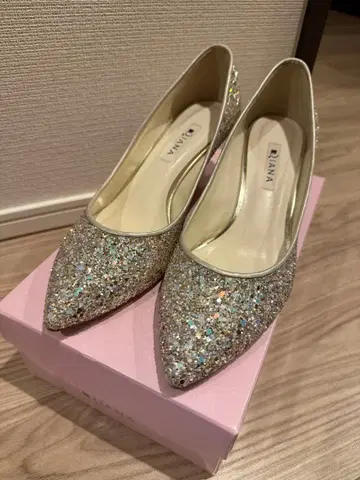 컨디션 최상 [ DIANA ] 다이애나 결혼식 글리터 펌프스 24.5cm