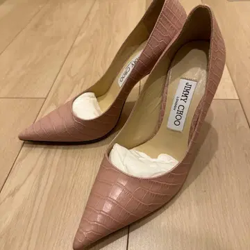 JIMMY CHOO 엠보 펌프스