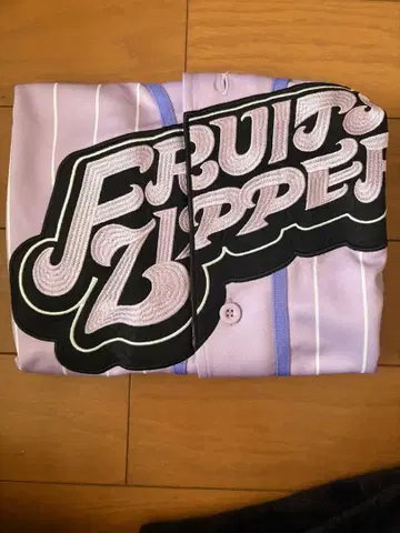 후르츠 지퍼 버튼이 달린 셔츠