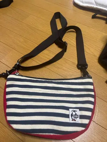 스트라이프 캔버스 숄더백