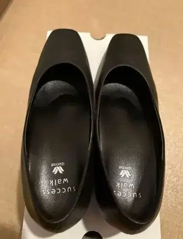 Wacoal 서세스워크 22.5cm EE