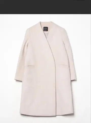 유나이티드 도쿄 화이트 롱 코트