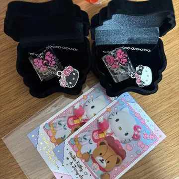 산리오 버터플라이 시크릿 목걸이 화이트 키티 블랙 키티 세트 덤