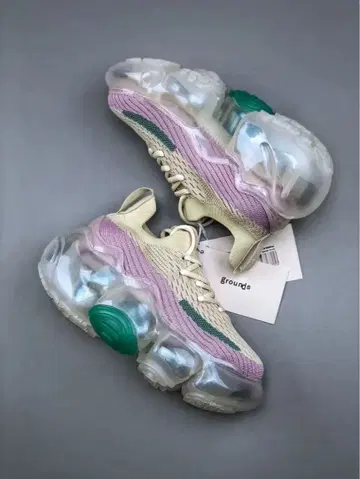 Grounds 크림 퍼플 스니커즈