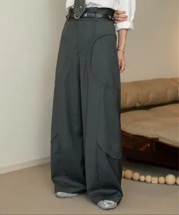 소에르테 다크 그레이 슬랙스