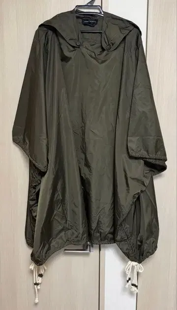 이탈리아제 ANDREA INCONTRI 레인코트 판초 미사용품