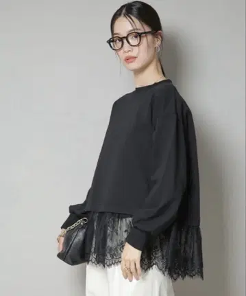 나노 유니버스 밑단 레이스 콤비 페플럼 컷 상의 새상품