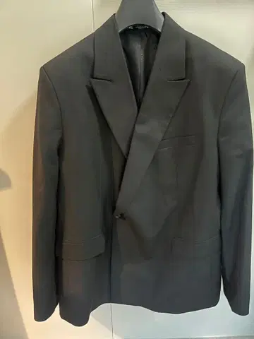 ZARA 테일러드 자켓