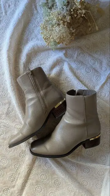 DIANA 그레이지 숏부츠