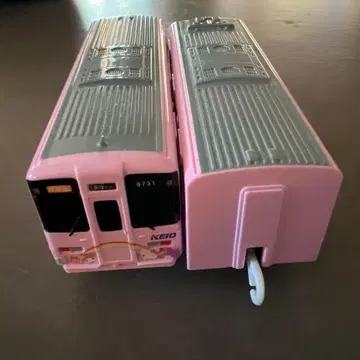 [ 레어 ] 프라레일 게이오선 산리오 [ 파손 있음 ]