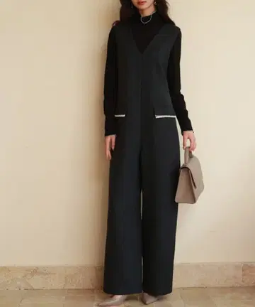 깊은 V넥 트위드 올인원