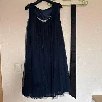 네이비 비즈 장식 드레스 브라이덜 파티