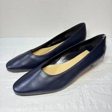 [ 새상품 ] 미츠코시 네이비 가죽 펌프스 로우힐