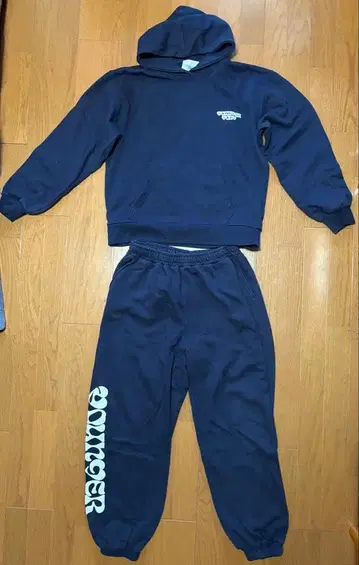 Younger song hoodie set-up