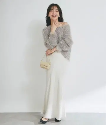 러브티크 봉봉 반짝이는 새틴 롱 내로우 스커트 [ 새상품급 ]