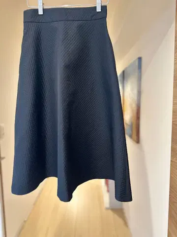 JILL STUART 블랙 플레어 스커트 롱 기장 뒷면 지퍼