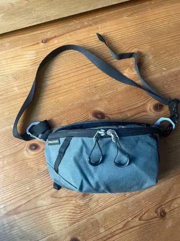 퍼고웍스 스위치 M 숄더백 그레이