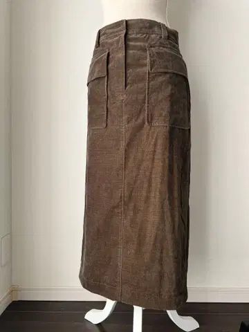 비팅 하트 카키 그레이 코듀로이 스커트