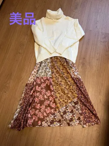 꽃무늬 플레어 스커트 브라운 계열