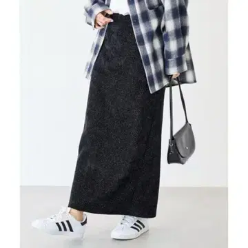 라메 리브 컷 타이트 스커트 라비앙제