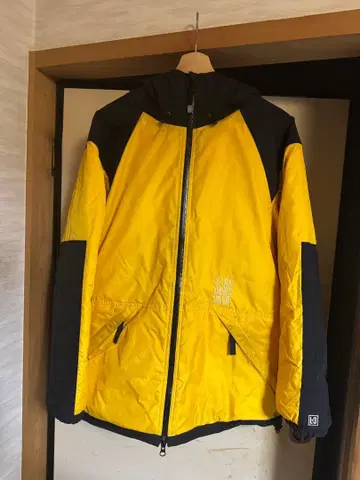 STANDARD CALIFORNIA 다운 자켓