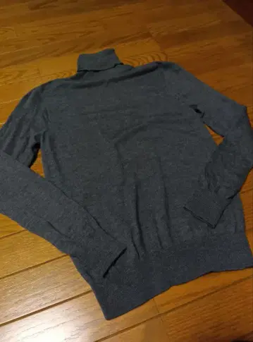 Rinascente (리나셰테) 그레이 터틀넥 스웨터