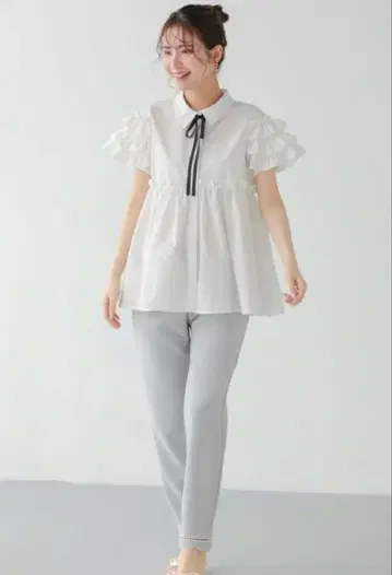 [택 포함 새상품] 핏모어 사다리 스캘럽 테이퍼드 팬츠 S사이즈