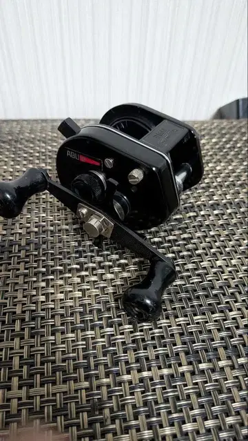 새상품급 abu1000 아부1000 앰버서더 아부가르시아 빈티지