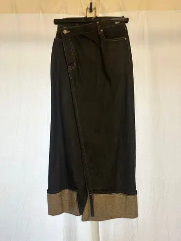 beautiful people / 랩 타이트 스커트