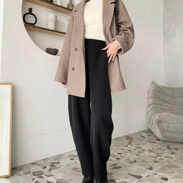 니트 멜톤 루즈 실루엣 더블 테일러드 자켓