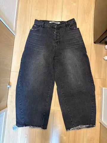 BLACKUP 다크 그레이 와이드 데님 배기