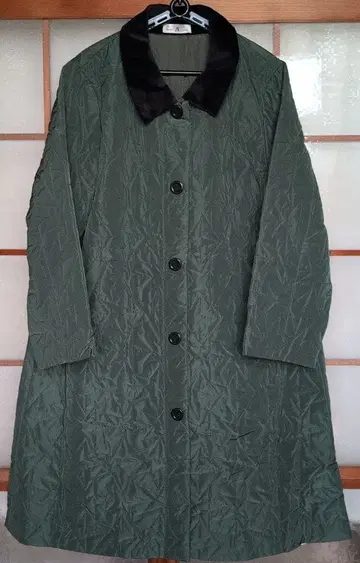 마치코 진토 별 패턴 퀼팅 코트