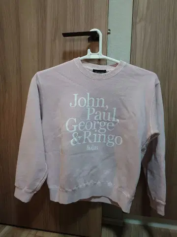 비틀즈 맨투맨 카프리슈 레마쥬 핑크