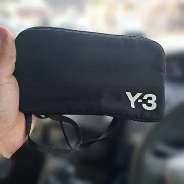 Y-3 블랙 숄더백
