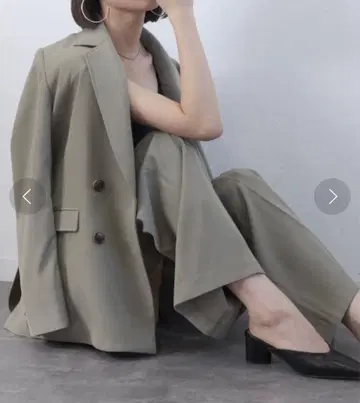 Reurie' 레우이 백 디자인 자켓