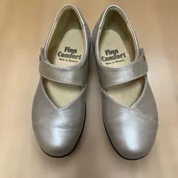 핀 컴포트 실버 샌들