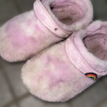 [ 25cm ] Crocs 핑크 퍼 사보 샌들