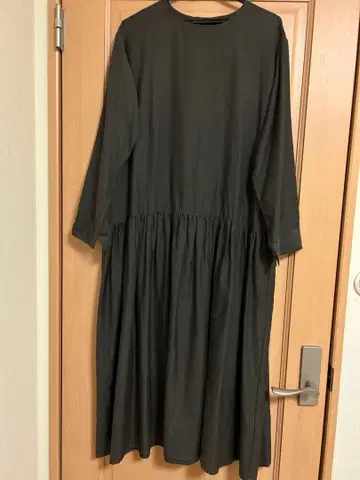 카구레 큐프라 코튼 개더 원피스 CHARCOAL