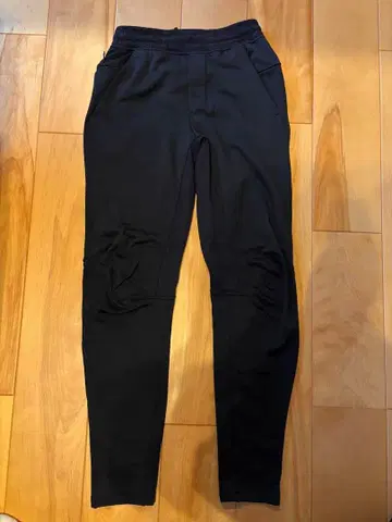 블랙 조거 팬츠 룰루레몬 XS