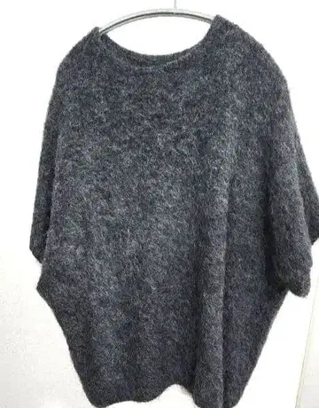 새상품급 미라 오웬 알파카 혼방 프렌치 슬리브 니트