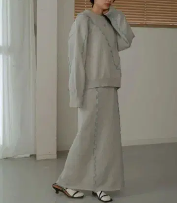 Bab (바브) 셋업 웨이브 멜로우 니트탑 스커트