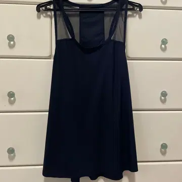 FEELCYCLE 블랙 메쉬 절개 탱크탑