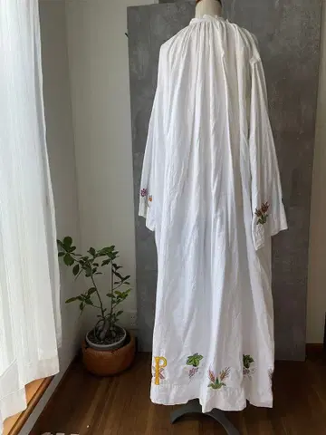 처치 스모크 빈티지 손 자수 앤티크 드레스 자수