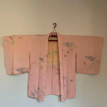 핑크 금은 산 꽃 누비 자수 문장 기모노 겉옷