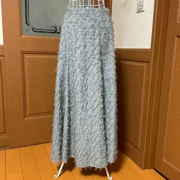 Norah 프린지 세미 플레어 롱 스커트 그레이 퍼 느낌