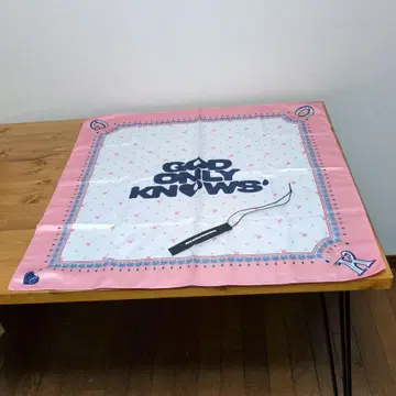 GOD ONLY KNOWS 스카프