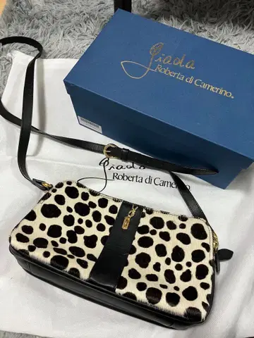 로베르타 디 카메리노 숄더백 송치